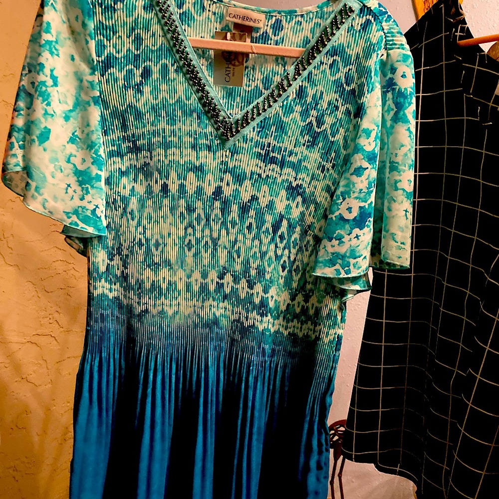 Lovely print with beading on front V